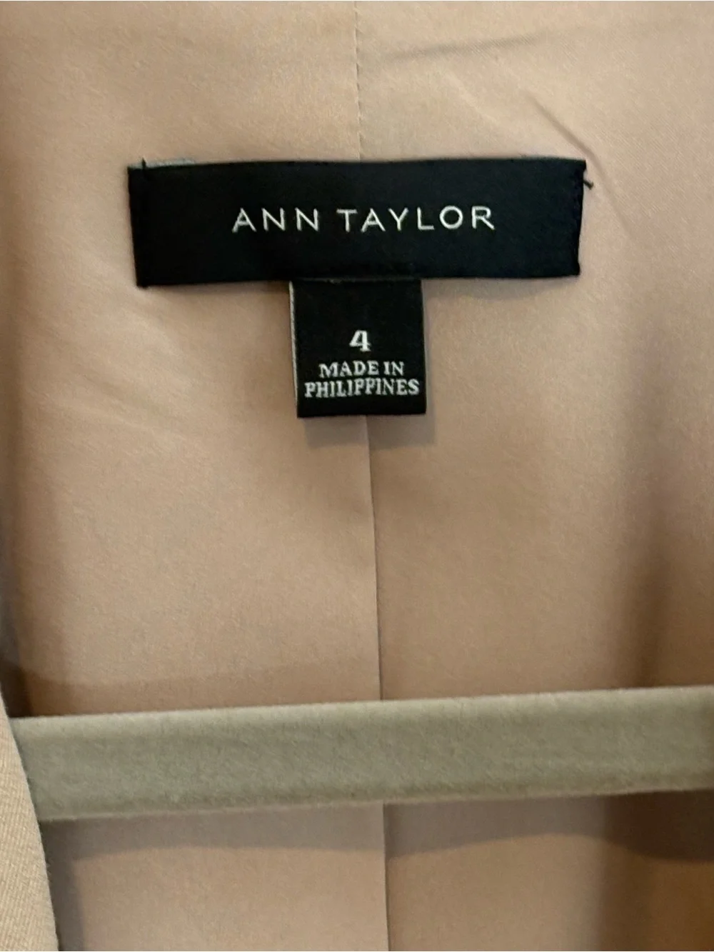 Ann Taylor Tan Fitted Long Blazer NWOT | 6